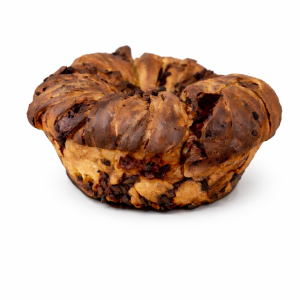 Casatiello napoletano appena sfornato